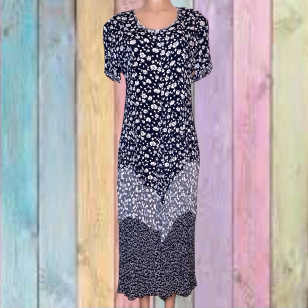 Jg Hook Black White Floral Short Sleeve Maxi Dress